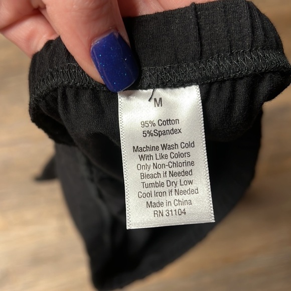 NWT, black Crown & Ivy girls biker shorts - Picture 4 of 4